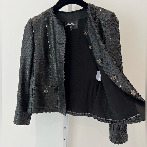 CHANEL 23C RESORT RUNWAY BLACK SEQUINS JACKET SIZE FR 38 / US 6 NWOTS! - Picture 8 of 17